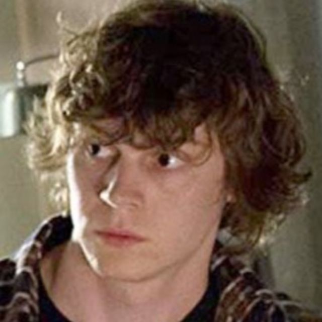 Evan Peters