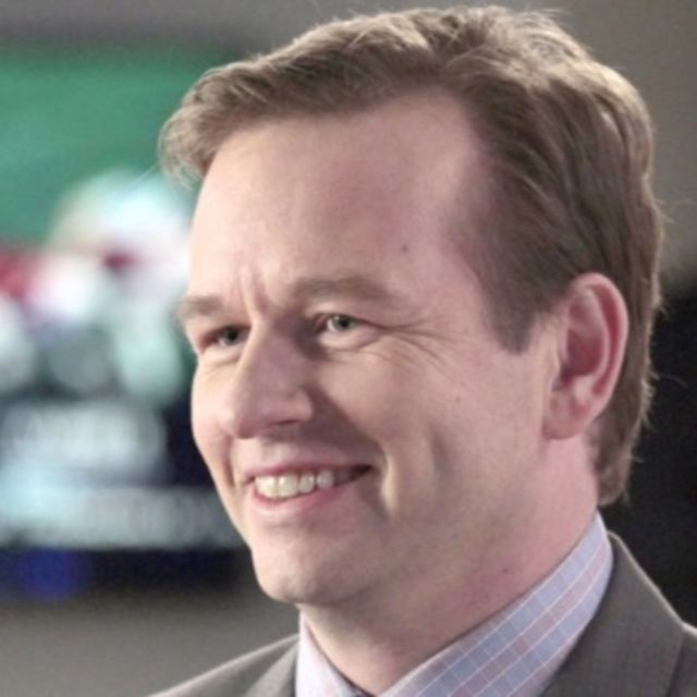 Dallas Roberts