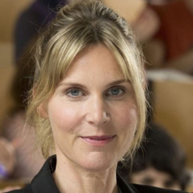 Nele Mueller-Stöfen