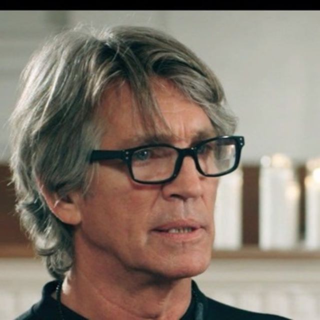 Eric Roberts