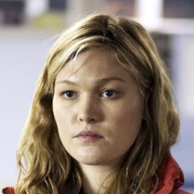 Julia Stiles