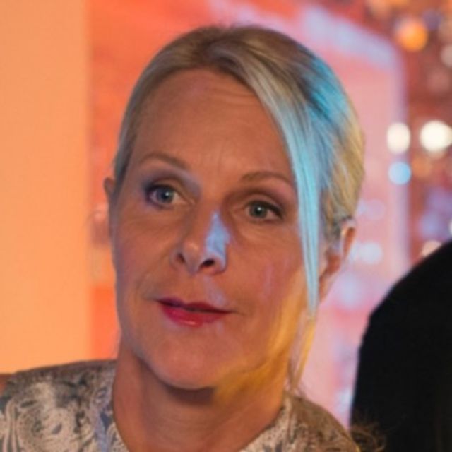 Anne Moll