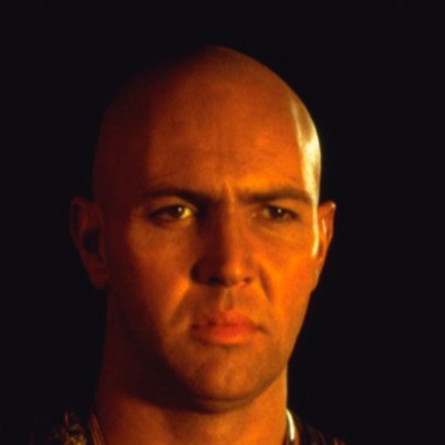 Arnold Vosloo