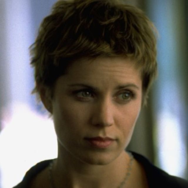 Kim Dickens