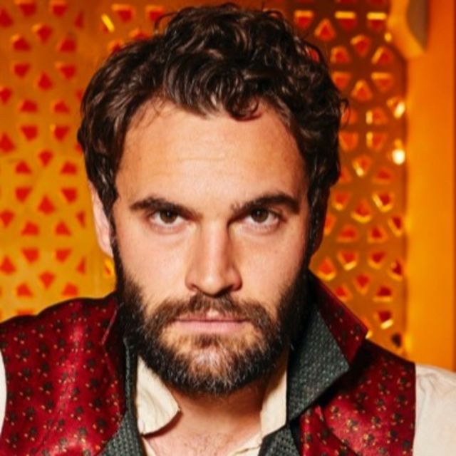 Tom Bateman