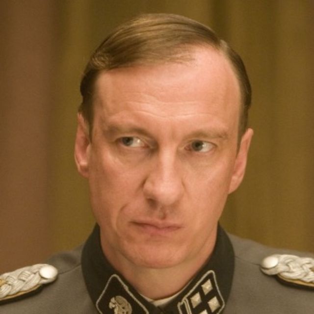 David Thewlis