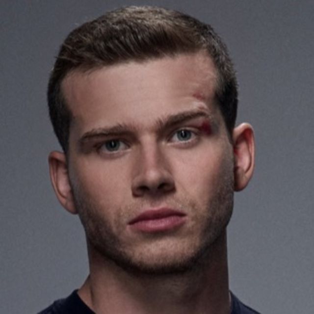 Oliver Stark