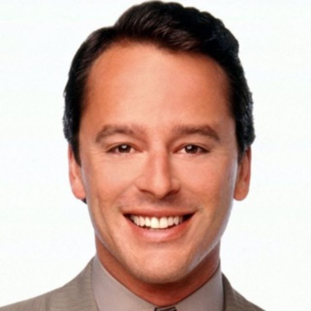 Gil Bellows