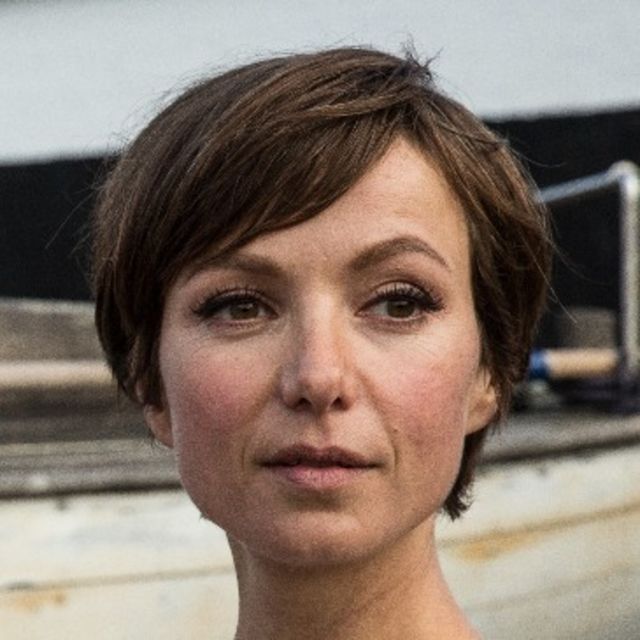 Julia Koschitz