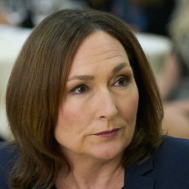 Nora Dunn