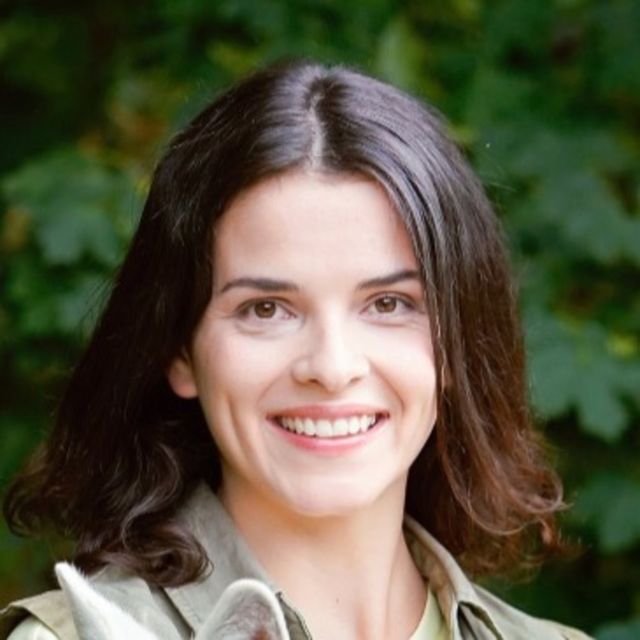 Maxine Kazis
