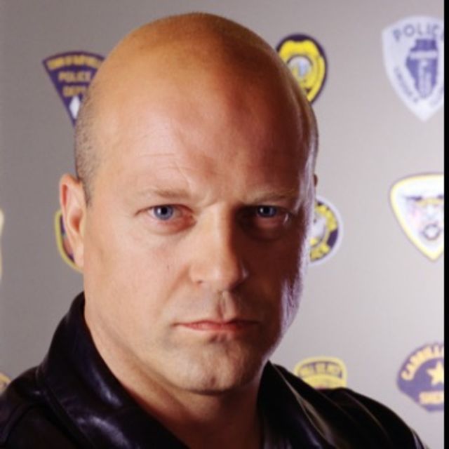 Michael Chiklis