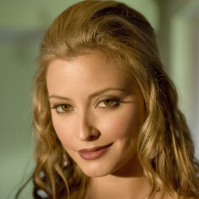 Holly Valance