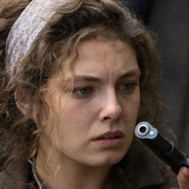 Alexa Davalos