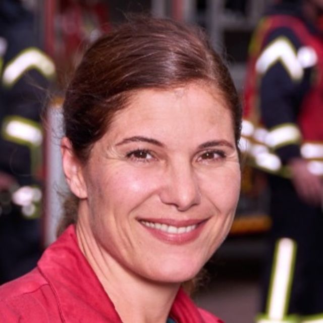 Yasmina Djaballah