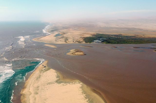 Nationalparks der Zukunft – Das Mündungsdelta des Kunene an der Grenze von Namibia und Angola