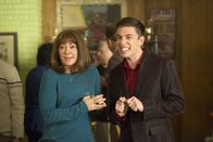 The Middle – L-R: Frankie Heck (Patricia Heaton) und Brad Bottig (Brock Ciarlelli)