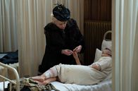 Der Basar des Schicksals – Madame Huchon (Josiane Balasko, l.) und Rose Rivière (Julie de Bona).