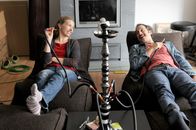 Vier Frauen und ein Todesfall – Martina Poel (Sabine), Michael Ostrowski (Franzi).