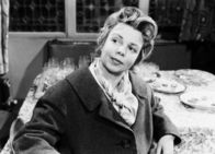 Im Parterre links – Im Parterre links Nur das Beste für ihre Kinder: Valerie Steinmann als Anni Wieser