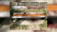Ermittler! – Auf dieser Bank am Ufer der Donau wurde im Sommer 2023 der Obdachlose Ference Z. tot aufgefunden.