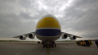 Mega Transport – Bildunterschrift: Die Antonov An-124-100M-150 gilt als die Königin der Schwertransportflugzeuge.
