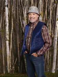Last Man Standing – (4. Staffel) - Der Besitzer des Sport -und Waffenladens "Outdoor Man" Ed (Hector Elizondo) ist Mikes Chef und sorgt gerne mit der ein oder anderen kreativen Idee für Umsatzsteigerung ...