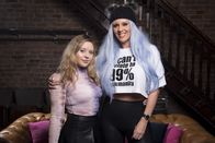 21 Again – (1. Staffel) - Devon (l.); Jo (r.)