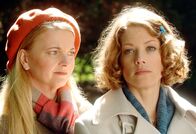 Muttis Liebling – (v.li.) Ulrike Beimpold (Nannerl Seemann), Marie Bäumer (Eva Krupke)