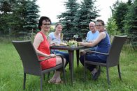 Zu Tisch ... – Susann, Julia, Uwe und Sarah Thielecke beim Mittagessen