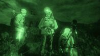 UFO-Jäger – New Mexico, Kalifornien, USA: Erin Ryder, James Fox und Ben McGee bei der nächtlichen Beobachtung von Daten während einer Untersuchung. (Bildnachweis: National Geographic Channels/Ping Pong Productions)