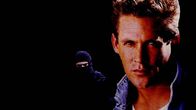 American Fighter – Joe Armstrong (Michael Dudikoff) muss eine Entscheidung fällen: Nach einer Amnesie soll er ins Gefängnis – oder zur Army. Er wählt das Soldatenleben und kommt auf die Philippinen.