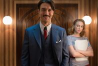 Velvet – Mateo Ruiz (Javier Rey, l.); Clara Montesinos (Marta Hazas, r.)