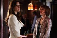 Scott & Bailey – DC Rachel Bailey (Suranne Jones, l.); DCI Gill Murray (Amelia Bullmore, r.)