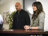 Navy CIS: L.A. – Sam Hanna (LL Cool J, l.); Kensi Blye (Daniela Ruah, r.)