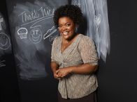 Community – (2. Staffel) - Ist gerne Mitglied der Lerngruppe: Shirley (Yvette Nicole Brown) ....