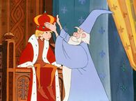 Die Hexe und der Zauberer – L-R: Arthur und Merlin