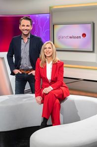 Planet Wissen – Moderatoren Birgit Klaus und Dennis Wilms.