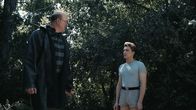 American Horror Story – Mr. Jingles (John Carroll Lynch, l.); Xavier Plympton (Cody Fern, r.)