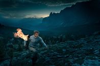 Wild Republic – Im Gerichtsprozess hatte Ron (Merlin Rose) Marvin noch verteidigt. Jetzt ist Marvin verschwunden und die Gruppe sucht fieberhaft die ganze Nacht nach ihm.