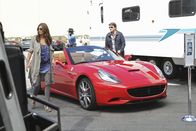 Castle – Becketts (Stana Katic, l.) alter Freund und ehemaliger Ausbilder Mike Royce wird ermordet in New York aufgefunden. Die Ermittlungen führen sie und Richard Castle (Nathan Fillion, r.) nach L.A. ...