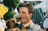 Garfield – Jon (Breckin Meyer) nimmt eines Tages Hundewelpe Odie bei sich auf - sehr zum Ärger seines Katers...