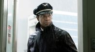 Flight – William „Whip“ Whitaker (Denzel Washington) ist der Flugkapitän auf dem US-Inlandsflug von Orlando, Florida, nach Atlanta im Bundestaat Georgia.