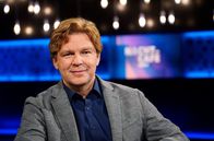 Nachtcafé – Michael Steinbrecher in der Studio-Kulisse im Alten E-Werk Baden-Baden.