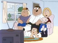 Family Guy – v.l.n.r.) Die Mittelklasse-Familie: Chris, Brian, Peter, Meg, Stewie und Lois Griffin sind eine fernsehbesessene Familie.