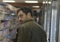 The Exorcist – Ungewöhnliche und erschreckende Visionen suchen Pater Tomas (Alfonso Herrera) heim, doch was hat es mit den Bildern wirklich auf sich?