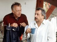 Ein Stück vom Glück – Frank Haller (Klausjürgen Wussow, li.), Jochen Below (Wolfgang Stumpf).