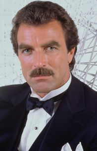 Magnum – Nach harter Ermittlungsarbeit stehen Magnum (Tom Selleck) und Anwältin Cynthia kurz davor, einen Drogen- und Bestechungsskandal in Los Angeles aufzudecken. Doch dann vernichtet ein Helfershelfer der Dealer das gesammelte Beweismaterial ...