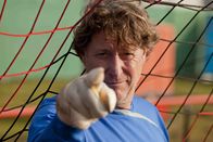 Danni Lowinski – Steht der Obdachenlosen-Fußballmannschaft bei: Toni Schumacher (Toni Schumacher) ...