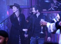 Atlanta Medical – Nicolette Nevin (Emily VanCamp, l.); Dr. Conrad Hawkins (Matt Czuchry, r.)